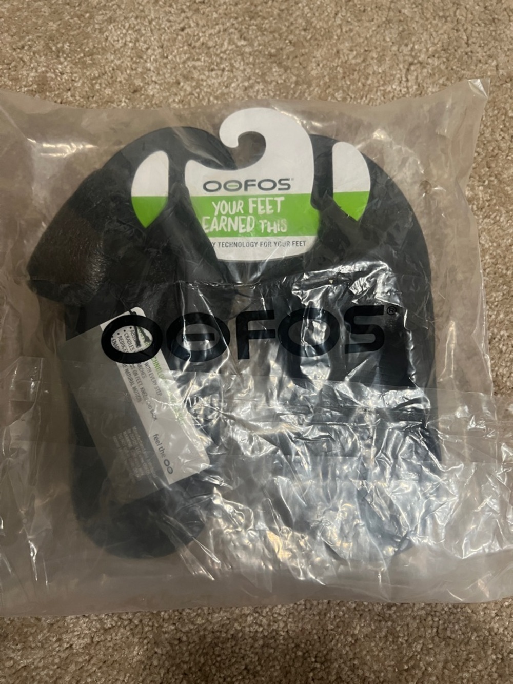 OOFOS Black Women's Recovery Foam Thong Sandals - Picture 7 of 7